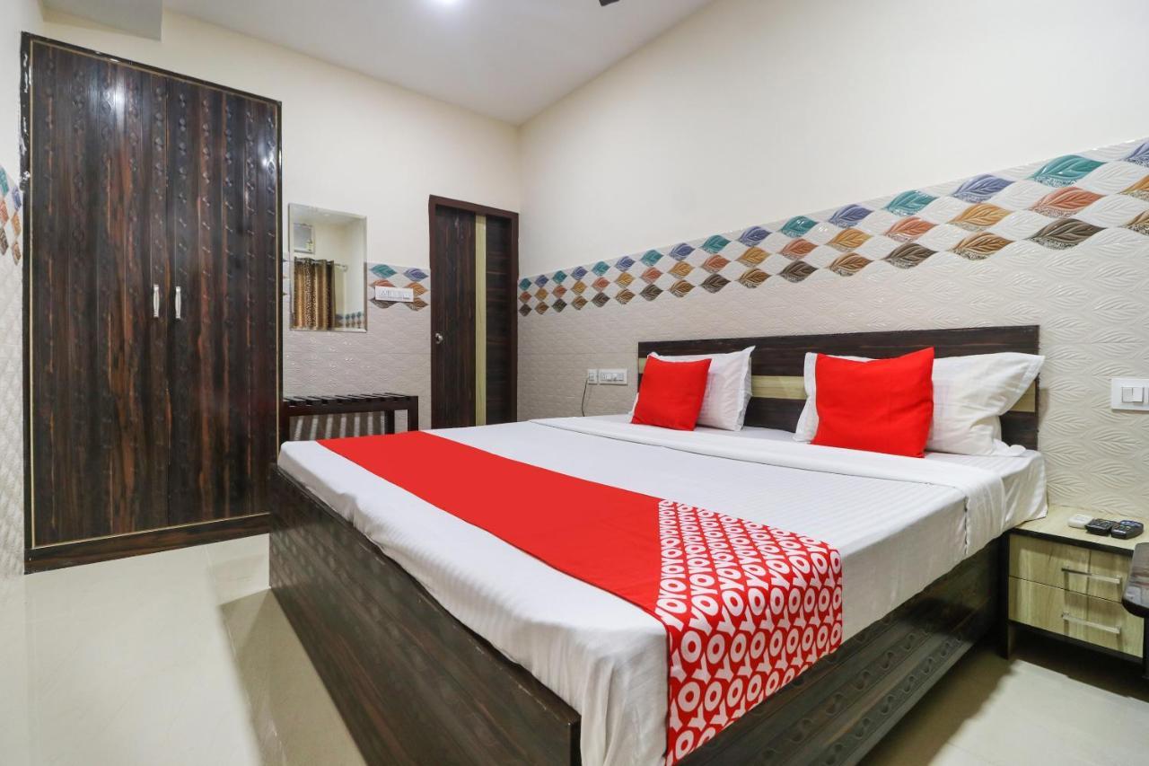 Oyo 49095 Hotel K Fort Abadpura Esterno foto
