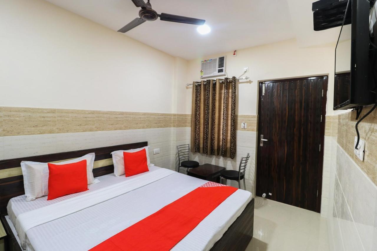 Oyo 49095 Hotel K Fort Abadpura Esterno foto