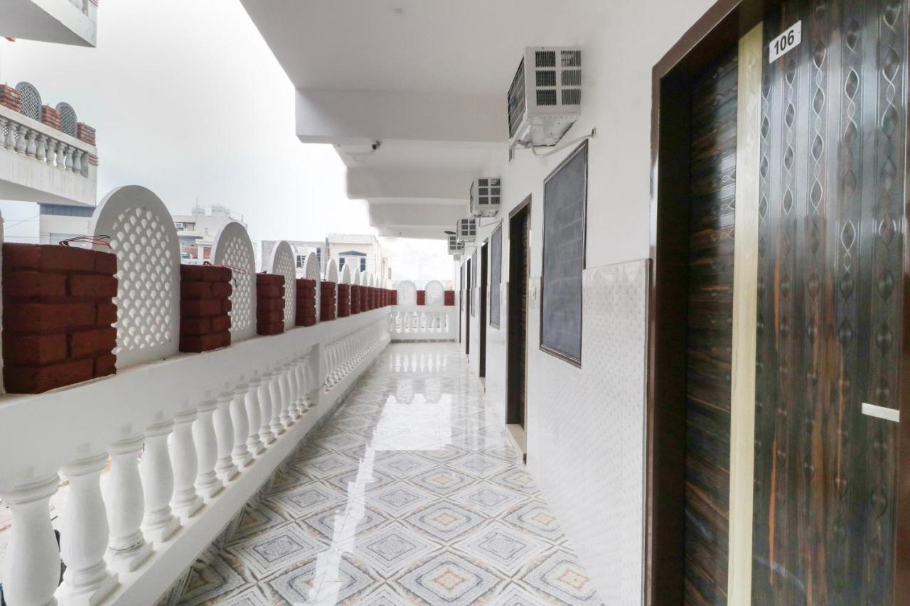 Oyo 49095 Hotel K Fort Abadpura Esterno foto