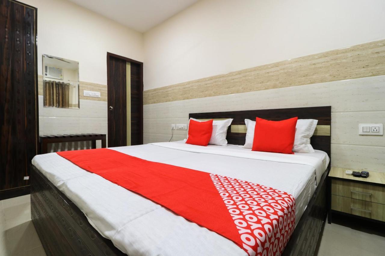 Oyo 49095 Hotel K Fort Abadpura Esterno foto